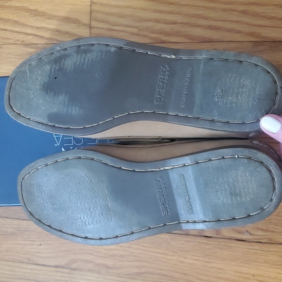 Sperry's - Picture 7 of 8